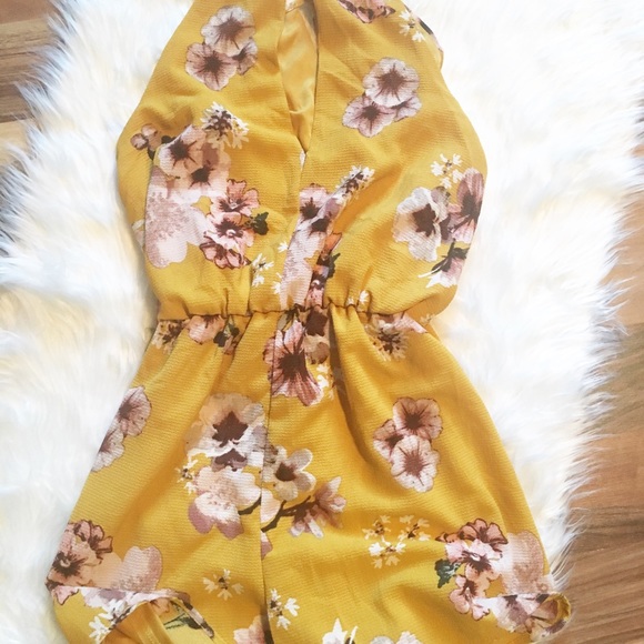 Mustard Floral Romper - Picture 4 of 4